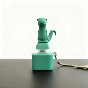 [Christmas Gift] Lizard Keychain with Rechargeable LED Light &Realistic Croak-Color-Changing Fun Toy for Kids & Adults