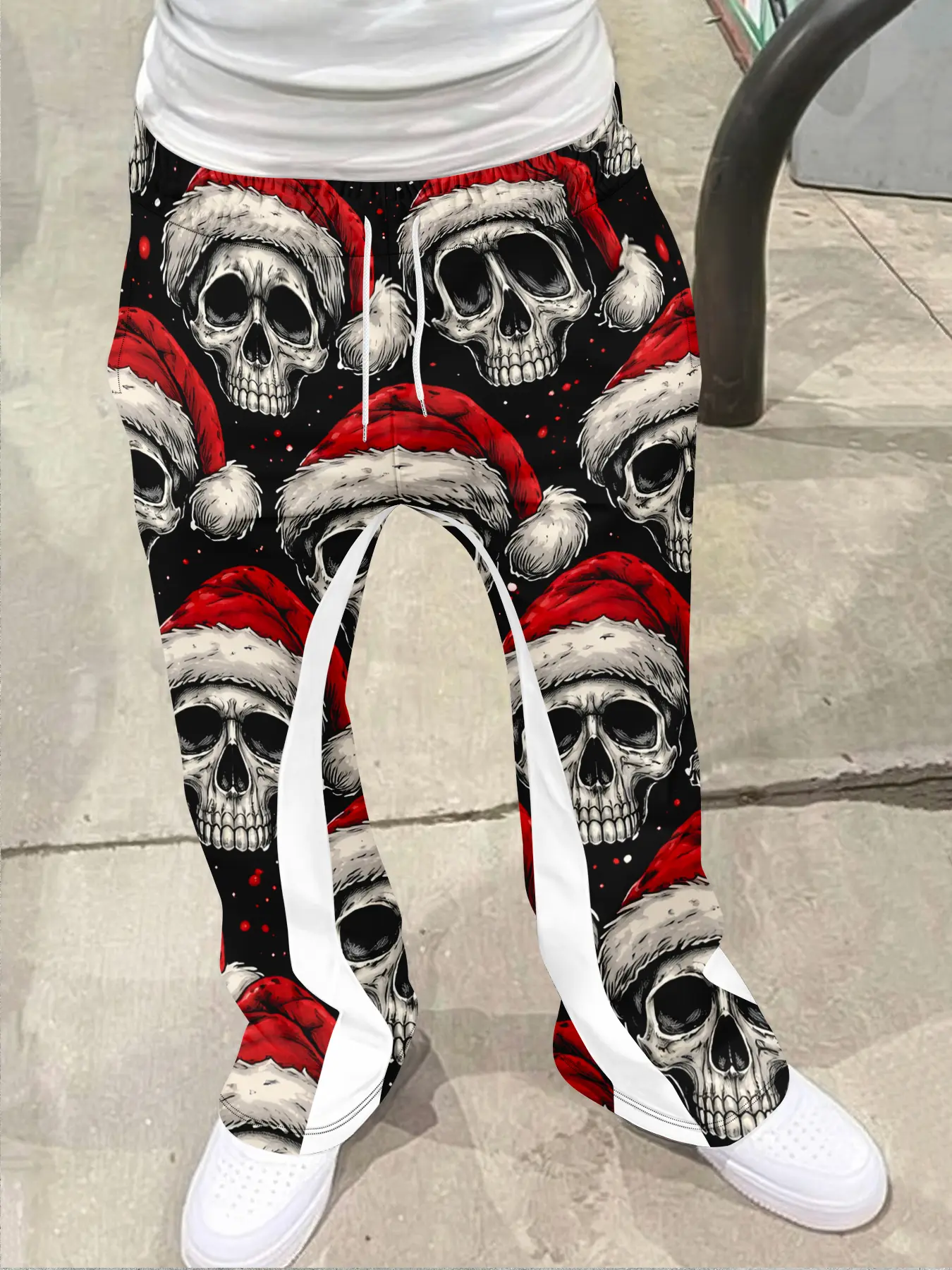 Men's Loose Fit Gothic Christmas Skull Print Bell Bottoms, Casual Sporty Streetwear Pants, Vintage Style Micro Flare Long Pants
