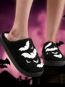 Bat Pattern Embroidered Halloween Slippers, Comfortable Indoor Home Shoes for Men & Women, Fall Winter Christmas Gift Idea