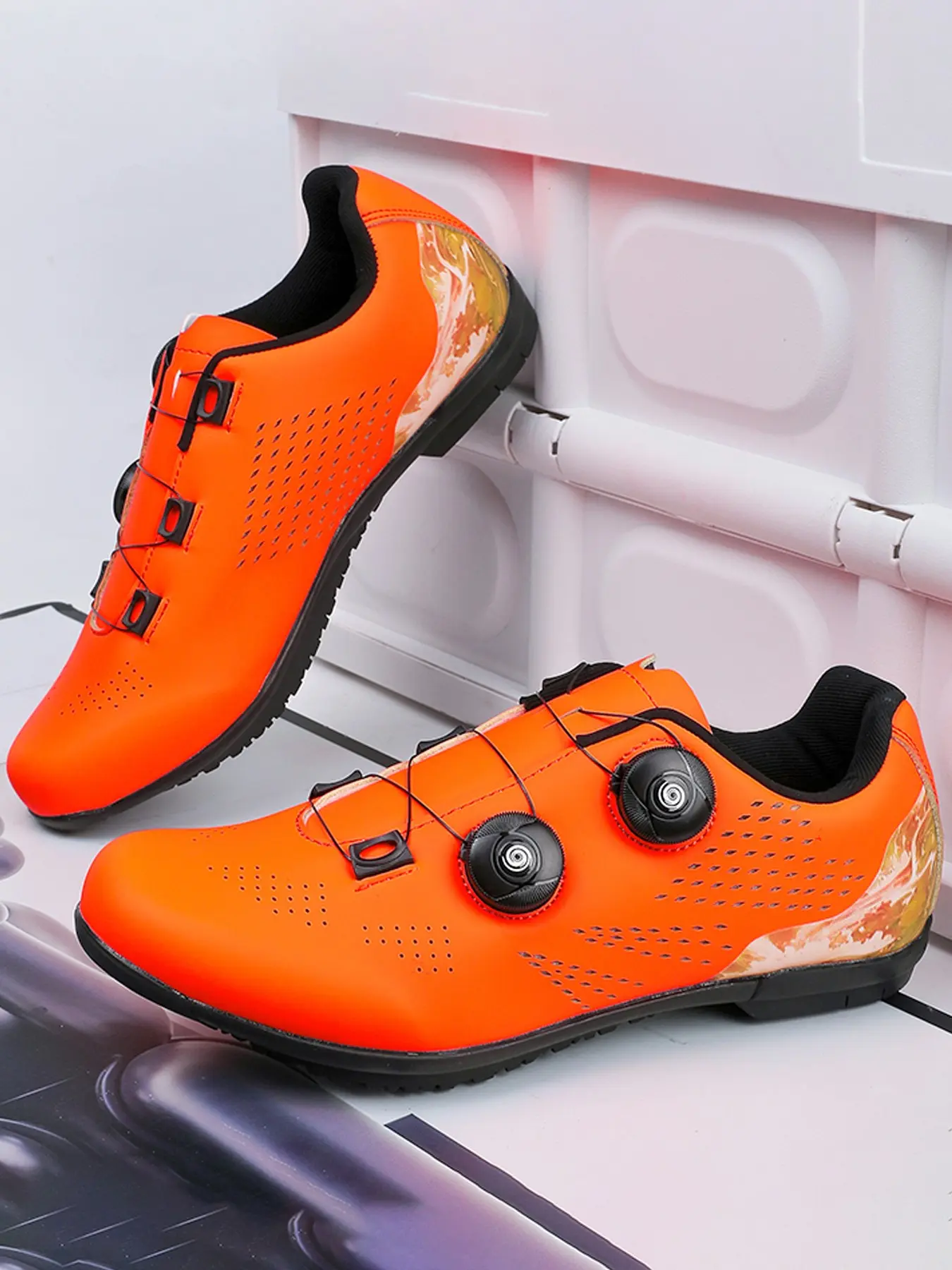 Unisex PU Leather Cycling Shoes, Bike Shoes, Cycle Shoes, Quick-Release Buckles, Breathable Design, Ideal for Commuting & Outdoor Road Riding, All Seasons
