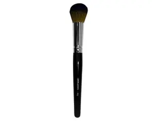 F96- Fluffy Foundation Brush