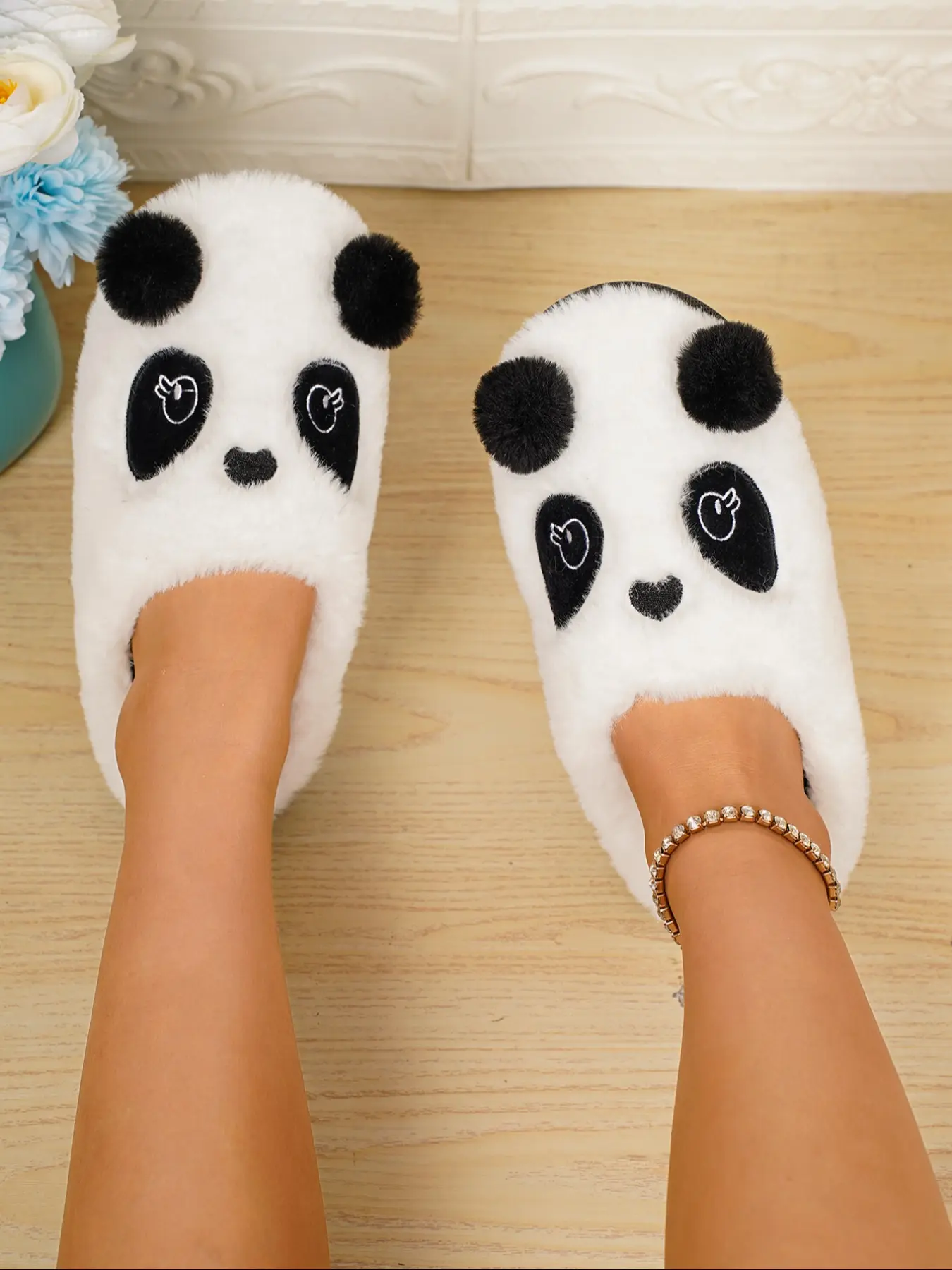 Comfortable Plush Women's Faux Fur House Slippers, Adorable Panda Design for All Seasons, Soft Fabric Indoor Footwear