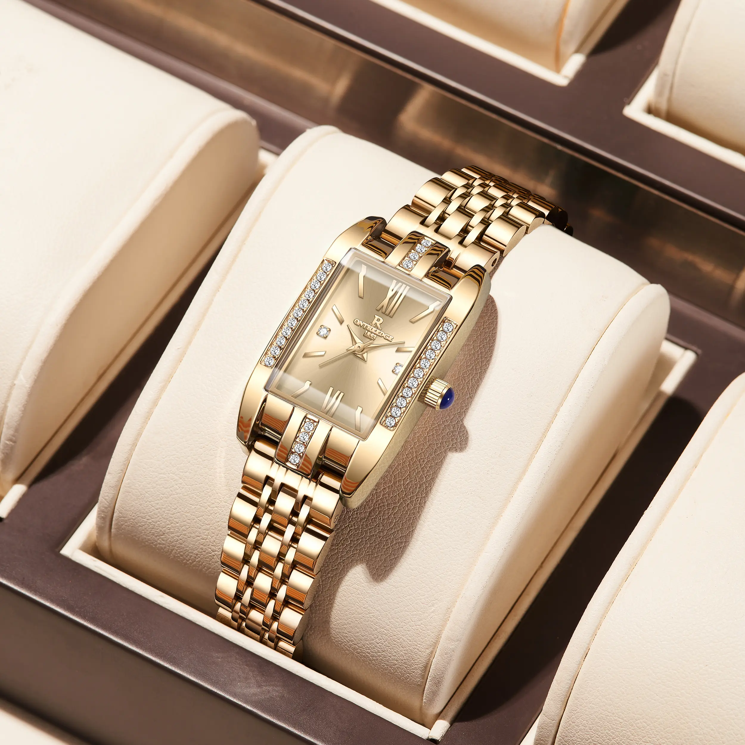 Rose gold case, rose gold strap