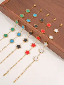 One Five-Leaf Flower Bracelet, Elegant Jewelry Accessory, Perfect Gift Idea, Stylish Handwear for Women & Girls, Stainless Steel Bracelet, Hand Chain Type, High Quality Bracelet