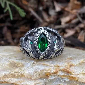 Emerald Snake Ring,