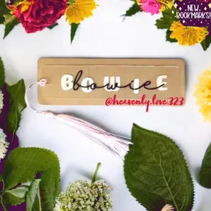 Acrylic custom bookmark sealed in UV resin