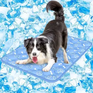 Elegear Cooling Mat for Dog, Waterproof Endothermic Arc-Chill Cooling Fiber for Pet in Summer Long-Lasting Cool with Waterproof & Color-Changing Arc-Chill Tech (Q-Max>0.5) Washable& Non-Toxic gift