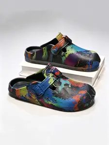 1 Pair Unisex Graffiti-Print Platform Clog Slides, Y2K Street Style | EVA Soft Cushioning + Breathable Hollow Upper + Non-Slip Wear-Resistant Outsole | Daily Outings / Beach Vacations / Bathroom & Home, Footwear