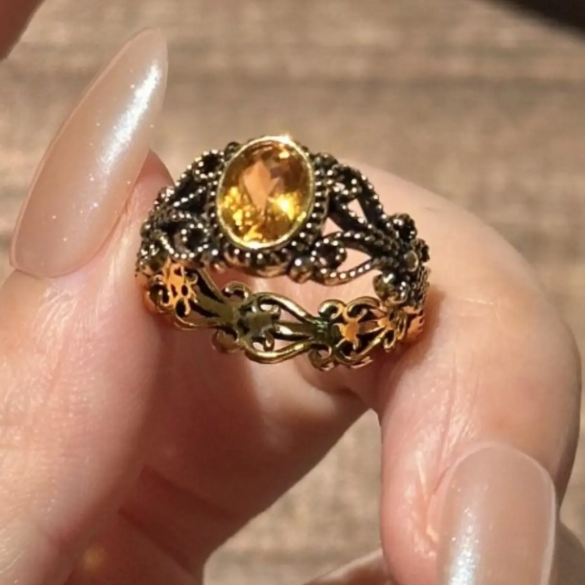 Vintage artistic style hollow black gold distressed yellow diamond cabochon ring, hand-inlaid, fashionable and versatile index finger ring, Gold Rings, Vintage Rings