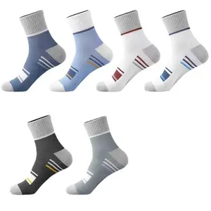 Socks for men, color blocked stripes, durable, sweat absorbing, breathable, mid tube socks, simple and versatile for all seasons