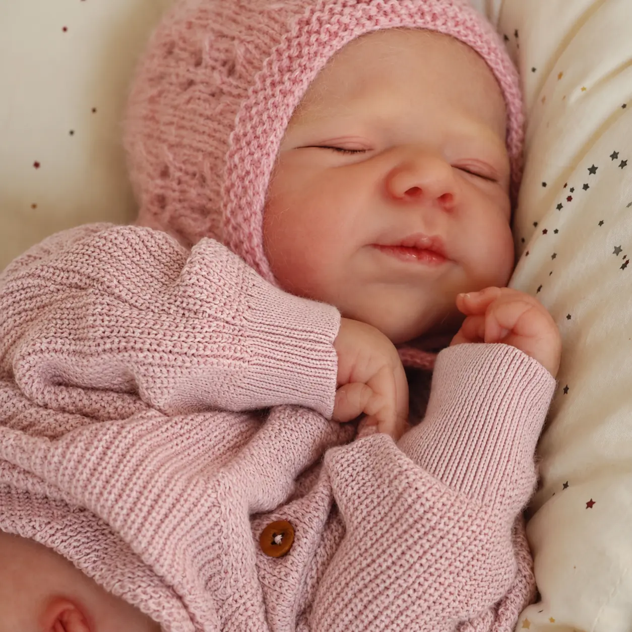 Reborn Baby Doll - 19in Lifelike Full Body Soft Vinyl Sleeping Newborn Girl, Gorgeous Cute Collectible with Adorable Pink Knit Clothes, Ideal Gift for Kids, Gorgeous Doll, Cute Doll Collectible