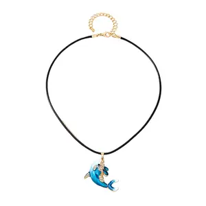 Alloy Dolphin Pendant Necklace Elegant Neckchain for Women Fashion Accessory