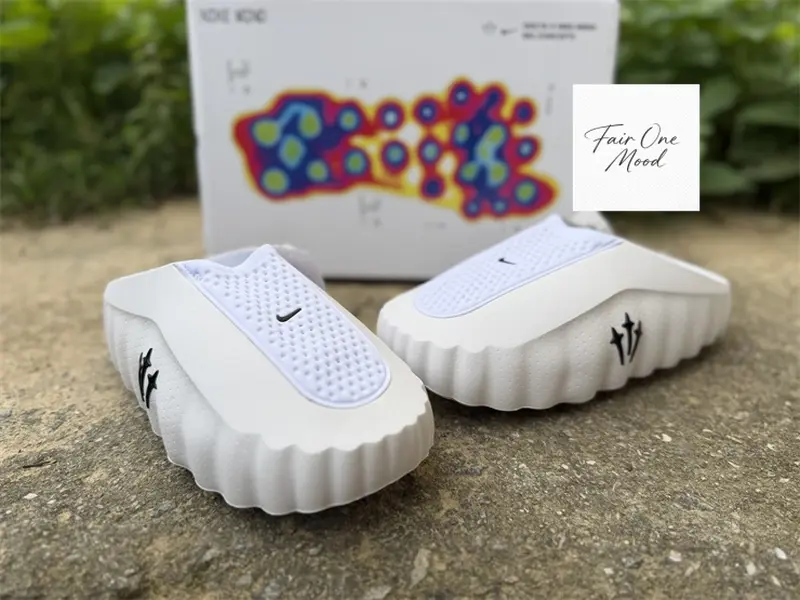 Solid White EVA Platform Slide Sandals Perforated Soft Foam Insole Wave Wavy Thick Sole Slip On Casual Slides For Beach Street Daily Shower Wear