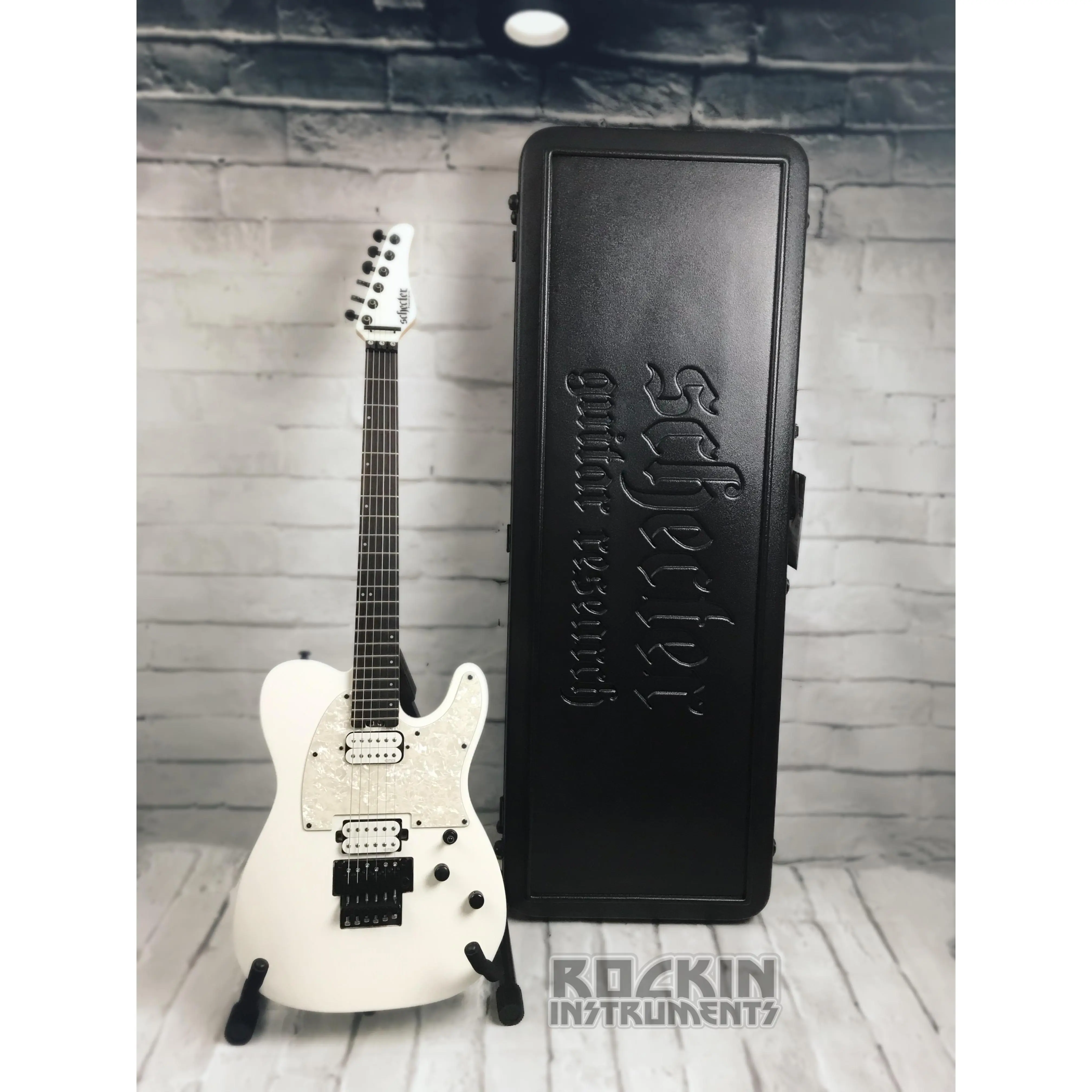 Schecter Sun Valley Super Shredder PT FR Electric Guitar Bundle With Schecter SGR-UNI Hardshell Case, Metallic White
