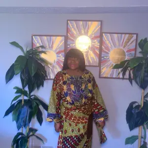 Bomba with embroidery