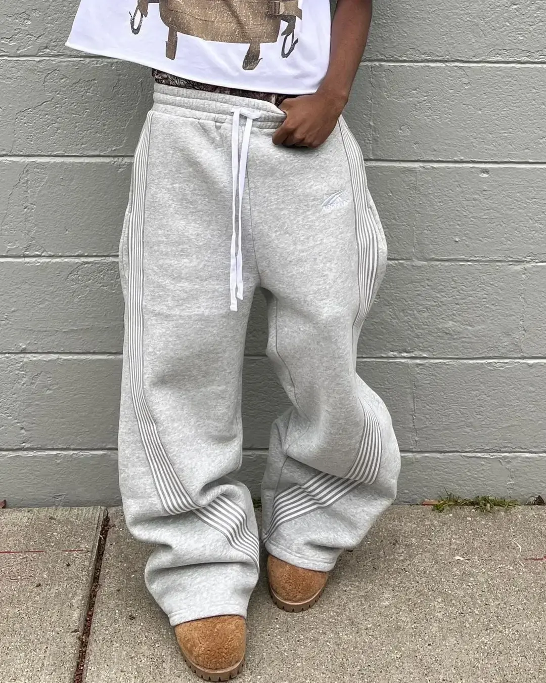 Y2K Embroidered Thick Baggy Sweat Pants Functional Unisex Premium Jogging Drawstring Sweatpants Comfortable Knit Wide-Leg y2k fashion