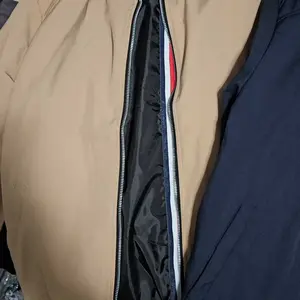 review image 0