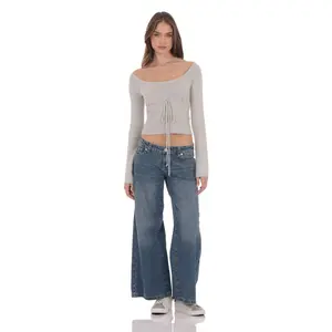Low Rise Wide Leg Jeans in Blue