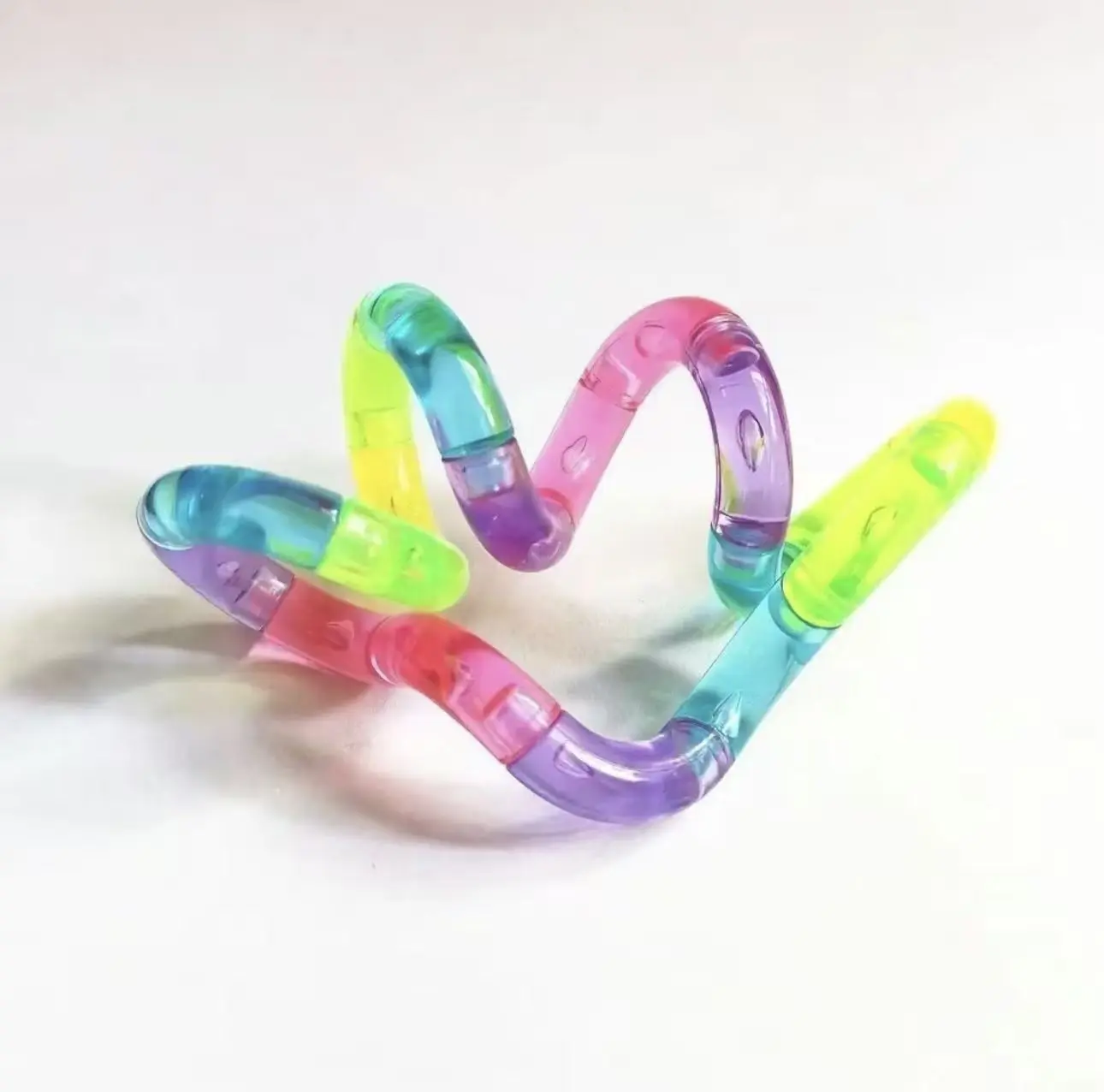Rainbow Twist Desk Accessory, Colorful Transparent Creative Desktop Decoration, Flexible Stress Relief Tool, Quiet Office Desk Ornament for Home Workspace