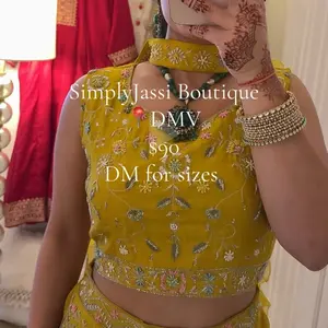 (SIZE40)SimplyJassi Boutique Sunehri Set Bold Bright Y2K Glam Yellow Crop Top Flared Sharara Pants Statement Dupatta for Pre-Wedding Haldi Diwali Size M
