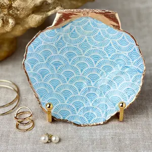 Blue Pattern Scallop Shell