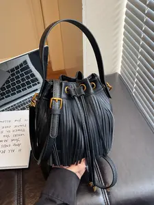Fashionable Fringe Bucket Bag Drawstring Design Handbag Casual Versatile Shoulder Crossbody Bag, Stylish and Practical Accessories, Drawstring Purse, Fashionable Bags, Fashion Purses