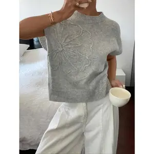 Women’s floral knit sweater, casual everyday pullover, all-season women’s knitwear