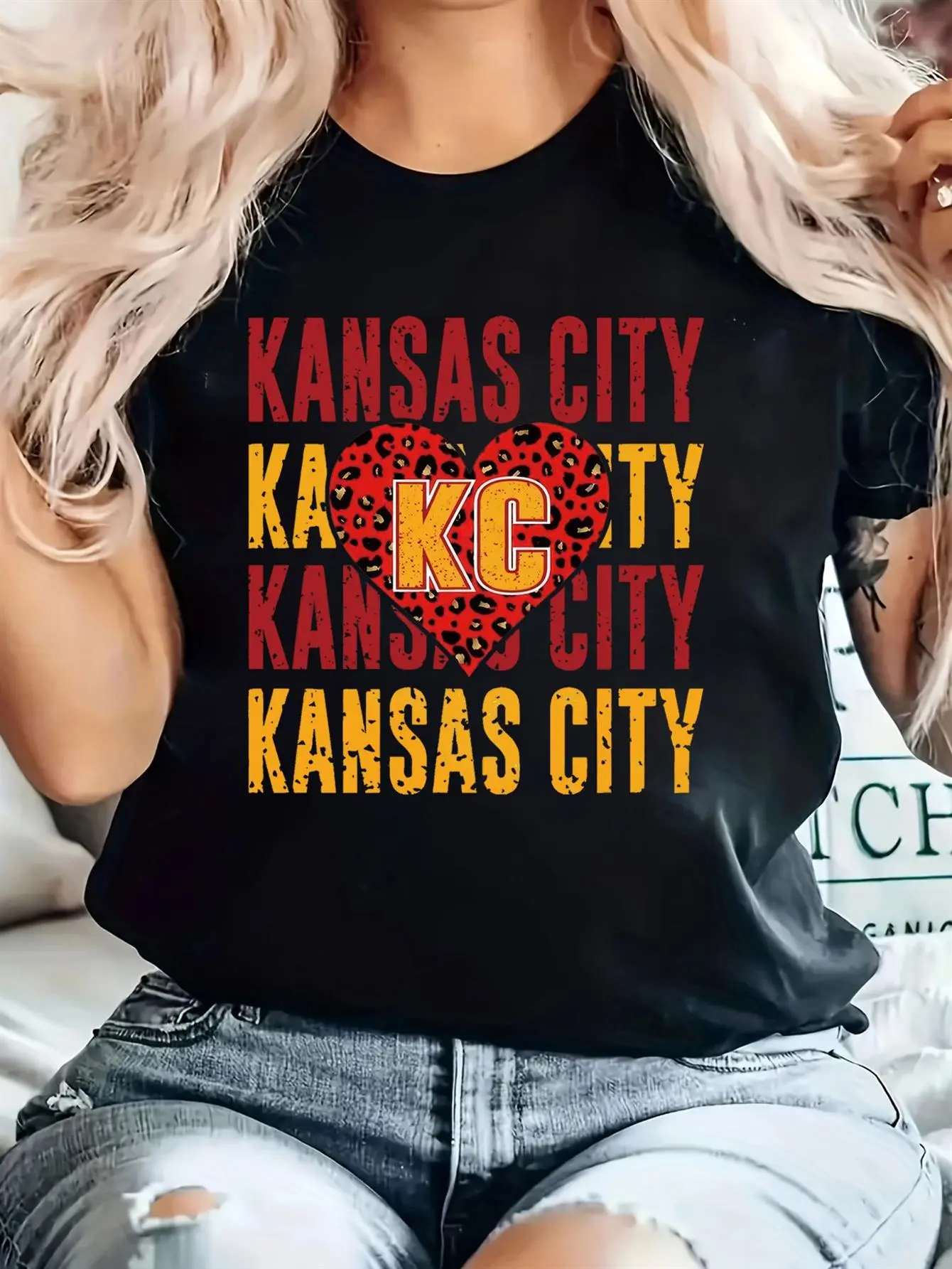 Kansas City Graphic Tee, Relaxed Fit Short Sleeve Top for Spring And Summer, Women'S Apparel