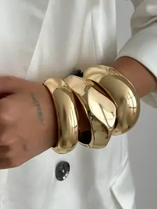 Vintage Simple European Style Exaggerated Fashion Metal Cuff Bracelet, Women's Wide Gold Cuff Adjustable Wristband, Punk Fashionable Jewelry Gift, Trendy Stack Bangle