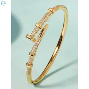 Fashion Zircon Decorative Cuff Bracelet, Suitable for Parties, CZ Bling Fashion Versatile Exquisite Jewelry, Can Be Used as a Birthday Gift, Elegant Women's Jewelry for Daily Clothing Decoration