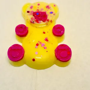 Wax melt bear