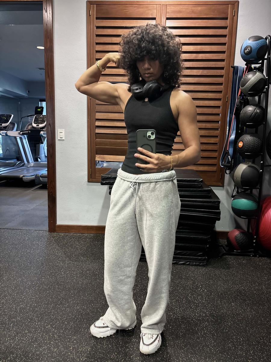 Item: Black - (1) Single Pk, S