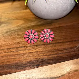 Pink conch Cluster Earring