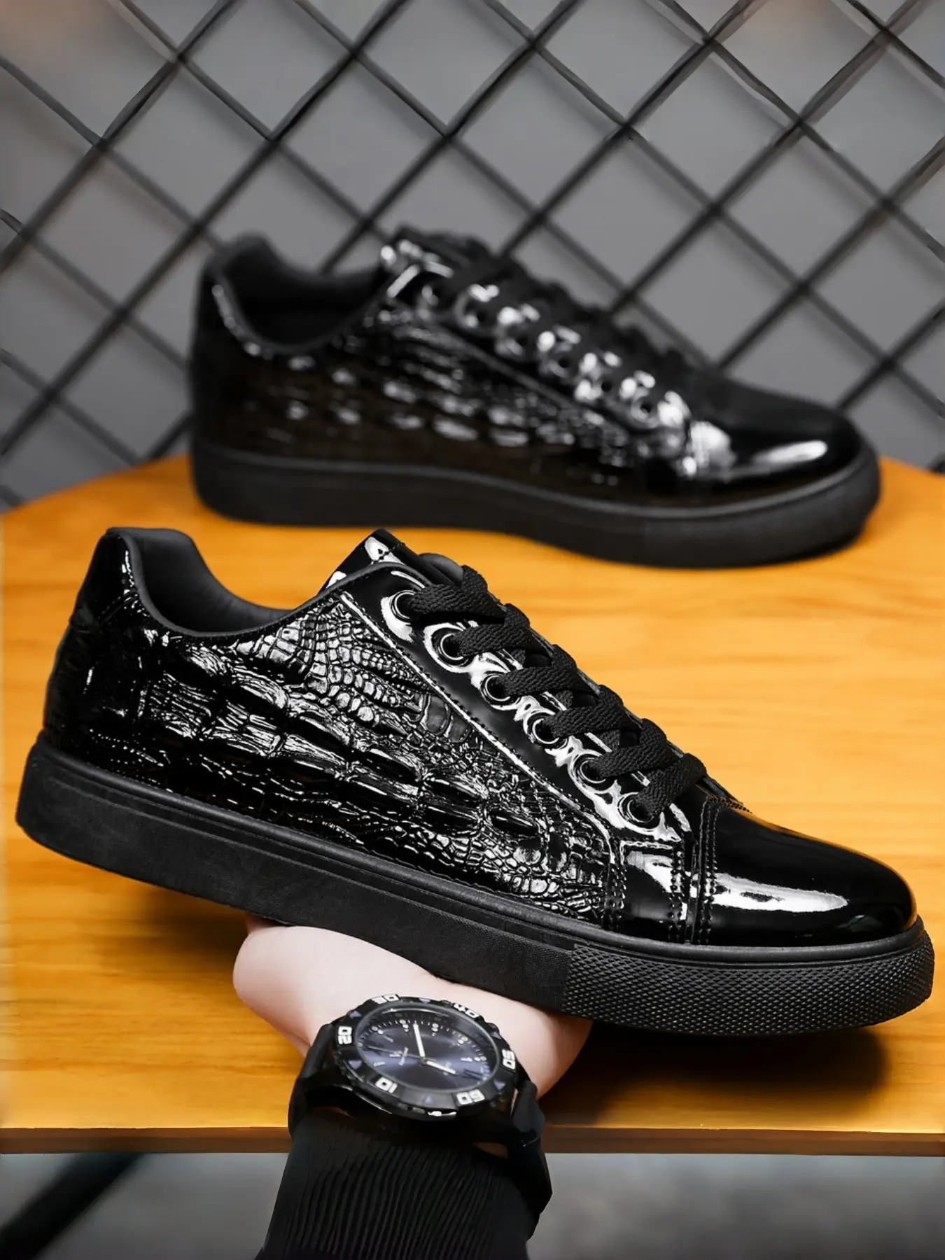 Men's Crocodile Texture Casual Athletic Sports Trainer Shoes, Low-Top Lace-Up PU Board Shoes, Street Fashion Comfortable Lightweight Sneakers, Trendy Trainers, Athletic Sneaker Footwear, Athletic Trainers