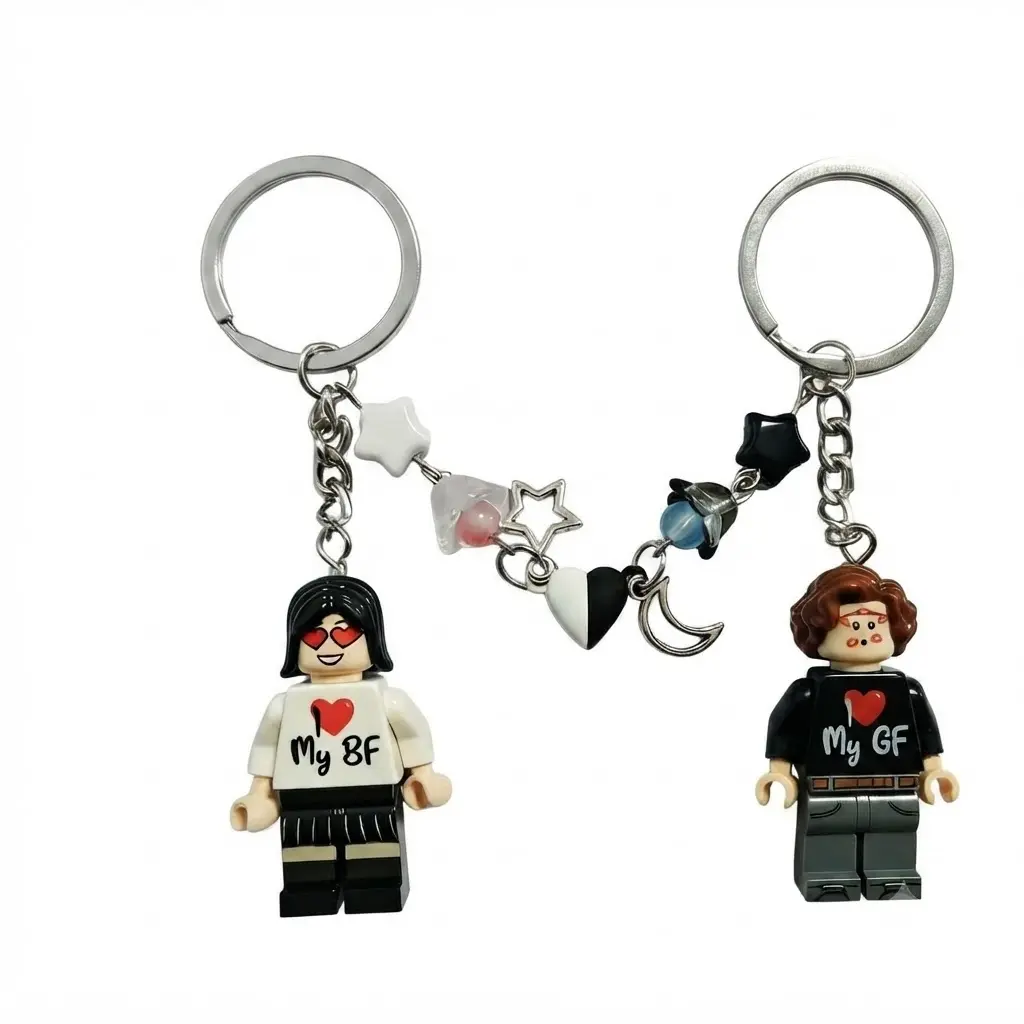 2 Pack Matching Couple Keychains for Boyfriend Girlfriend, Set of 2 Cute His and Hers Love Keychain Gift, Split Heart Romantic Anniversary Gift