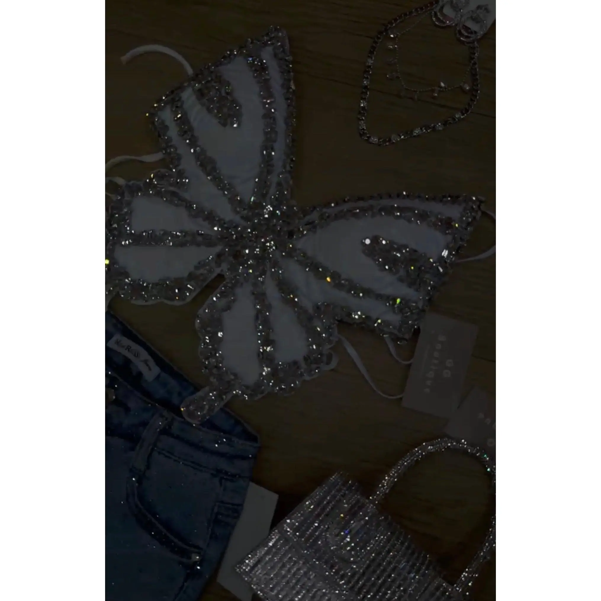 MATADORA WHITE BUTTERFLY BLING TOP