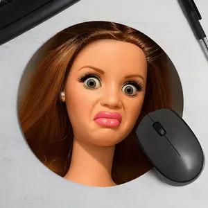 Dislike Doll Face Emojis Round Mouse Pad, Eye-Catching Desktop Decorative Protective Pad, Non-Slip Rubber Lockedge Work Mat, Small Size for Laptop/Desktop - Ideal for Gaming, Office & Home Use