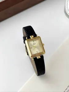 Women's Square Leather Strap Watch, Rectangular Dial Wristwatch, Buckle Closure Wristwatch, French Luxurious Vintage Style, Simple High-End Quartz Watch, Daily Use Fashion Accessory