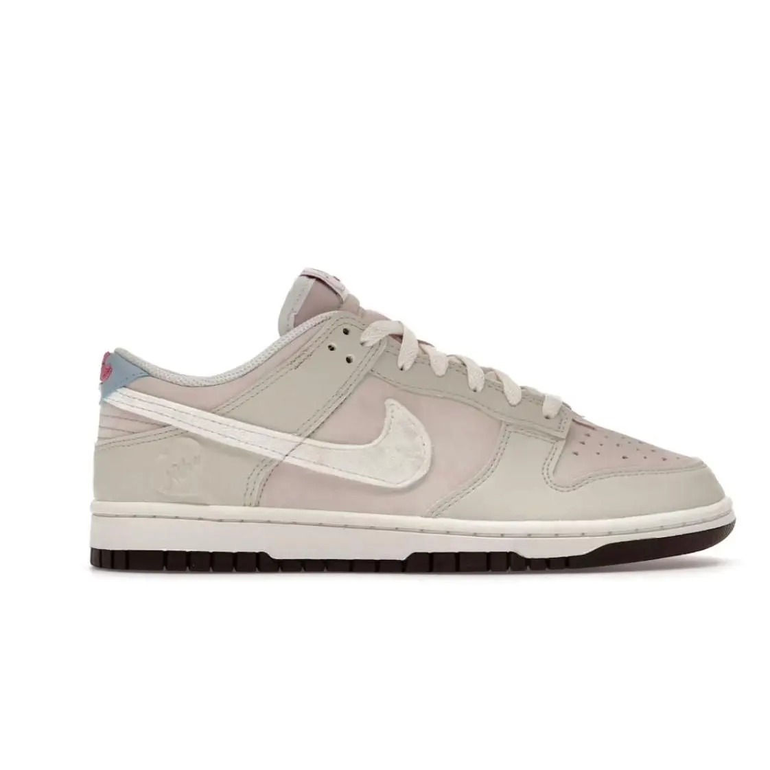 Nike Dunk Low Valentine's Day (2026) (Women's)