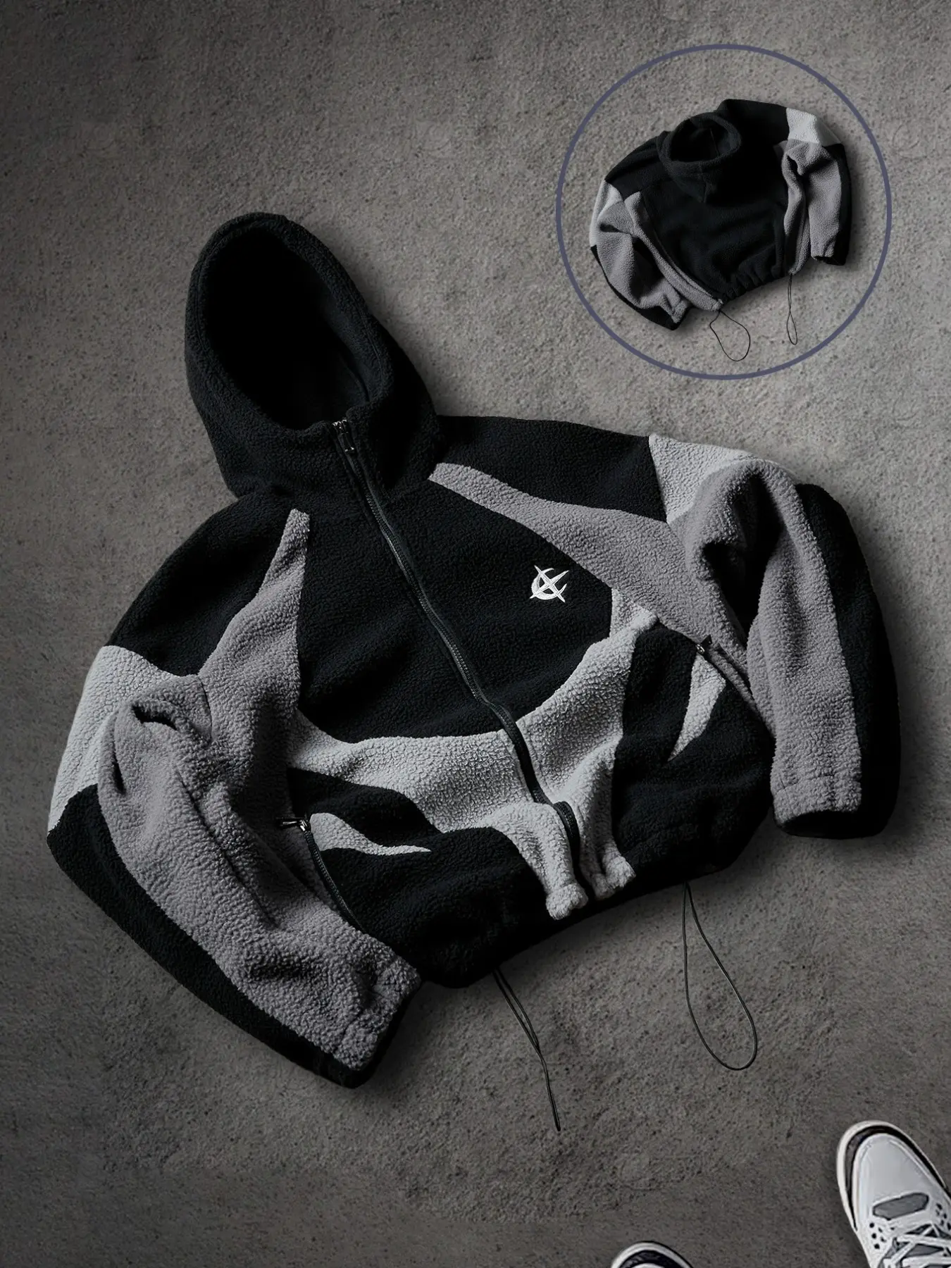 Men's Contrast Color Patchwork Zip Hoodie Jacket, Fall/winter Zipper Short Men's Hooded Sweatshirt, Shark Style Hooded Outerwear, Fitted Long Sleeves Casual Tops, Bold Edgy Style, Fashion Streetwear Apparel, Casual Street Fashion, Casual Streetwear Hoodie