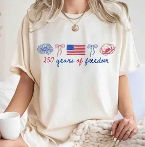 Comfort Colors Vintage Coastal Coquette T-Shirt, Summer Vibes Beach Tee, Seashell Graphic Shirt, Retro Summer Vacation Tee, Cute Girls Trip Shirt, Aesthetic Coastal Cowgirl Top - DPCLICK