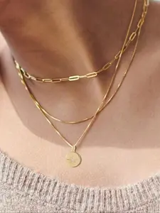 Chic Paper Clip Necklace Set for Women, Featuring Shiny Round Pendants with Star Design, Elegant Neck Jewelry Without Gift Box