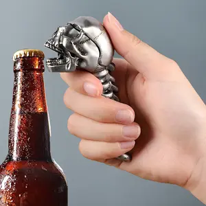 Unique Skull Bottle Opener, Halloween Theme Handheld Beer Opener, Gothic Design Stainless Steel, No Power Needed, Perfect for Party Decorations, Home Bar Accessories, Bottle Shape Opener