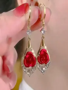 Rose Crystal Earrings, Romantic Sparkling Design, Goddess Earrings, Essential for Dates and Commuting, Alloy Material, Floral Pattern, Flower Earrings, Dangle Earrings