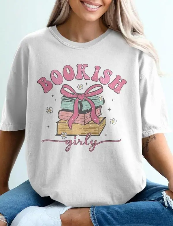 Bookish Girly Coquette T-Shirt for Women Cute Pink Bow Stack Books Floral Vintage Graphic Tee, Book Lover Reading Lover Casual Short Sleeve Top
