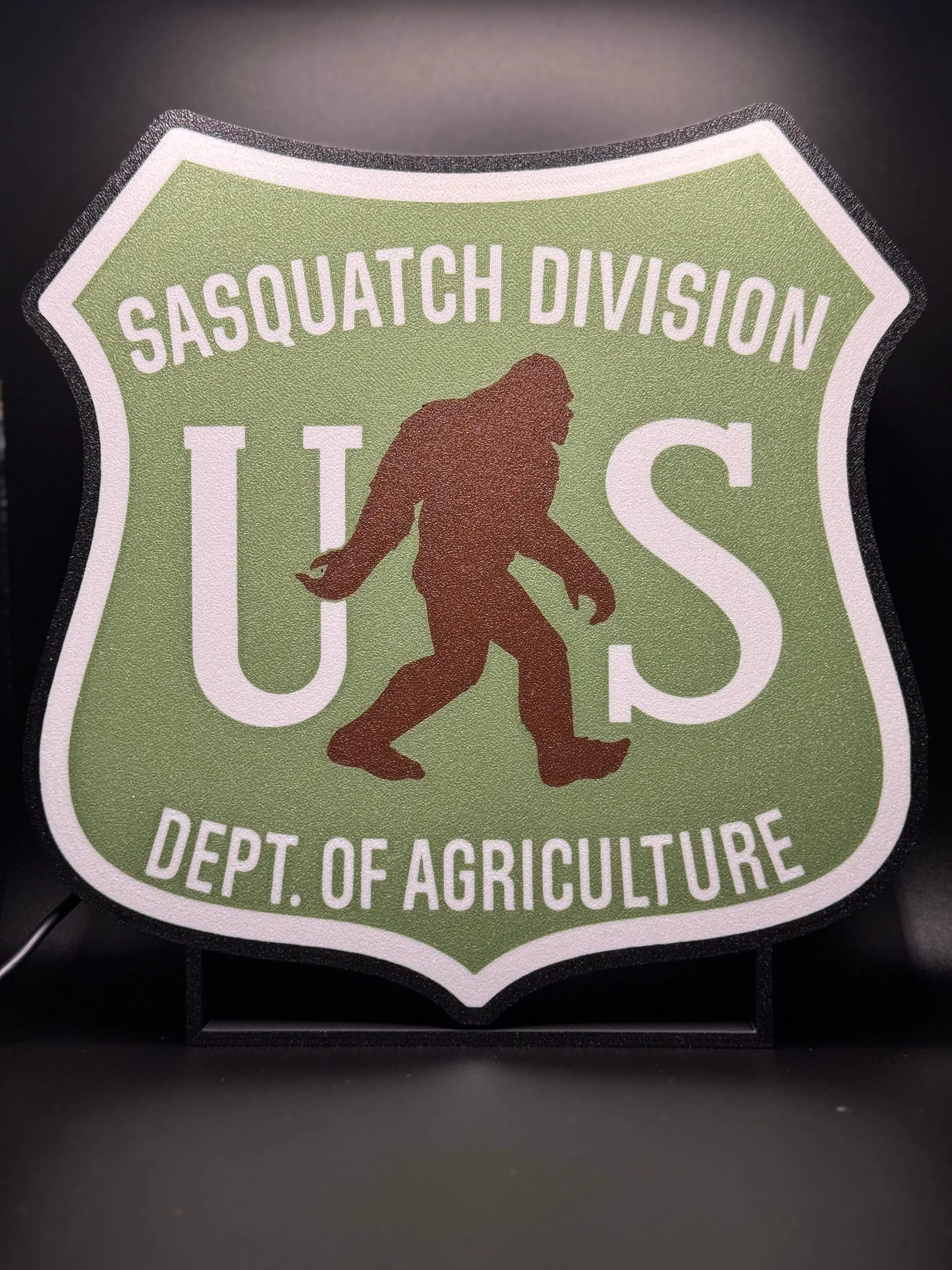 Unique 3D Printed Bigfoot LED Sign - Light-Up Gift for Cryustom Bigfoot LED Sign – Personalized Neon Art for Cryptid Enthusiasts