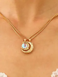 Gold Moon Pendant Necklace for Women, Dainty Moonstone Crescent Moon Choker, Elegant Celestial Jewelry for Daily Wear, Perfect Birthday Anniversary Gift for Her
