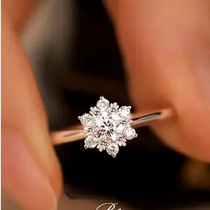 Light Luxury Diamond Ring Women's Fashion Classic Six Claw Ring One Carat Wedding Ring Adjustable Ring