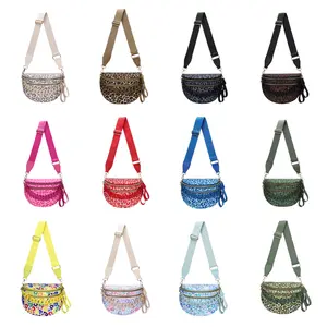 Women's Modern Oxford Cloth Shell Shoulder Bag Stylish Versatile Large Capacity Lightweight Crossbody Bag in Multiple Colors