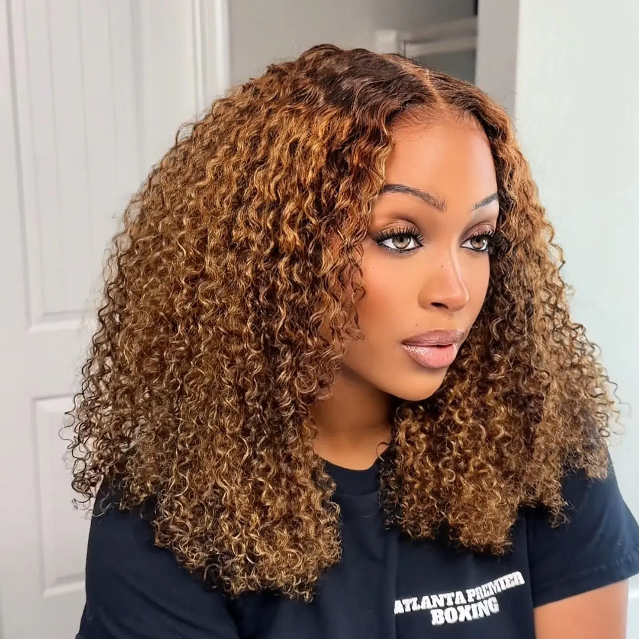 Hot Star 6x5 Glueless P4/27 Highlight Color Ombre Brown Colored Big Curly HD Lace Wigs T1b/4 Color P1b/30 Color 99J Burgundy Colored and Ginger Colored Human Hair Kinky Curly Natural Color Wigs Ready To Wear